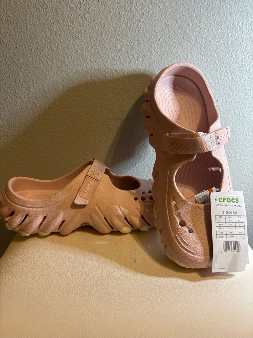 Crocs Echo Mary Jane Clog in Blush Pink W11